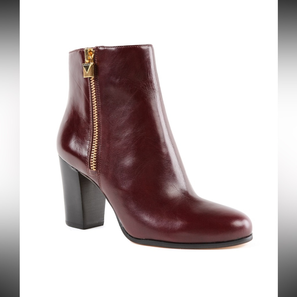 Michael Kors Women’s Leather Almond Toe Ankle Margaret bootie size 6‎